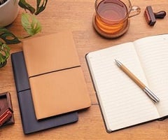 Personalized ringless notebooks