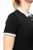 Kortermet tofarget piké-poloskjorte for kvinner